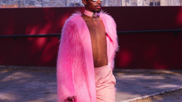 How to Look More Feminine as a Guy: 7 Simple & Empowering Tips 1 woman in pink scarf and white long sleeve shirt