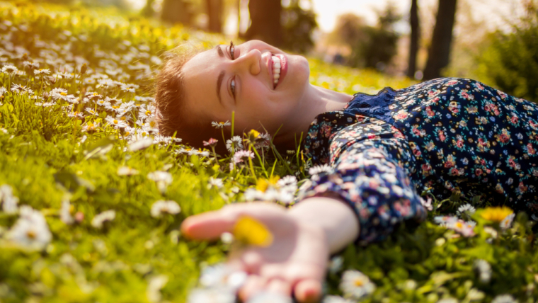 Tricks for Feminine Aura: 10 Ways to Impress Others with Soft Side 1 womentrans