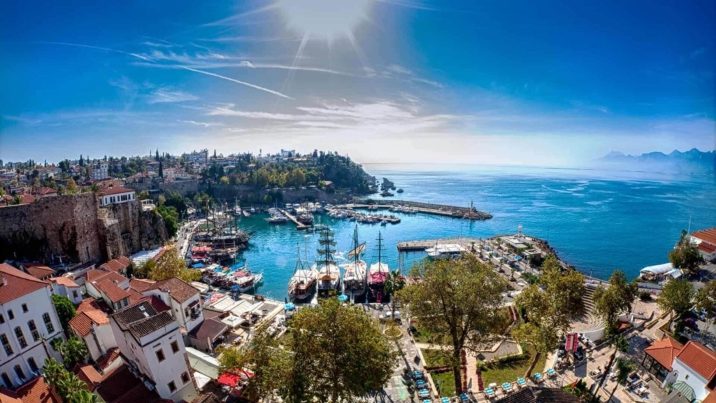 Health Tourism for Trans Women: Why Are Antalya, Bangkok, and Berlin So Popular? 2 ANTALYA 1
